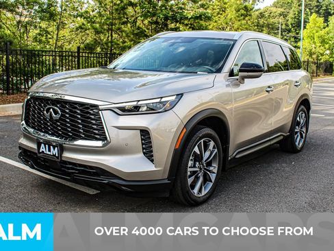 Used 2023 INFINITI QX60 Luxe w/ Cargo Package FWD image 2