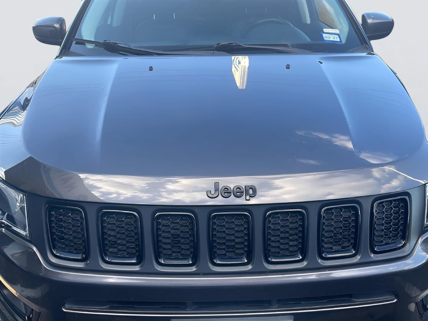 Used 2020 Jeep Compass Latitude FWD image 3
