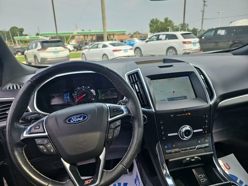 Used 2020 Ford Edge ST w/ Equipment Group 401A AWD/4WD image 13