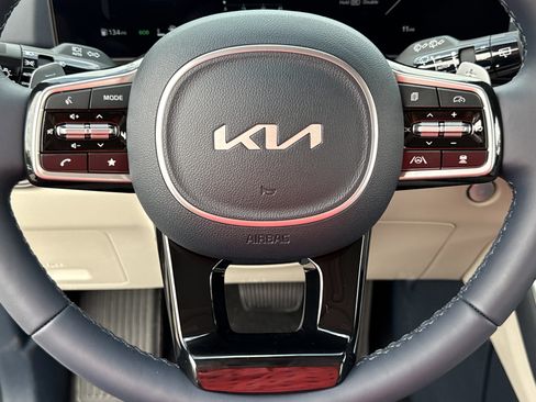 New 2026 Kia Carnival SX Prestige FWD image 18