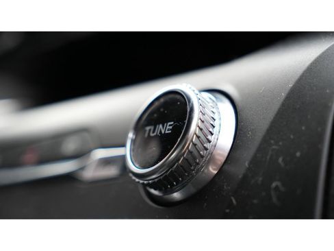 Used 2020 Ford Explorer Limited w/ Class III Trailer Tow Package image 23