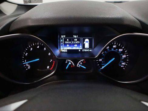 Used 2017 Ford Transit Connect XLT image 4