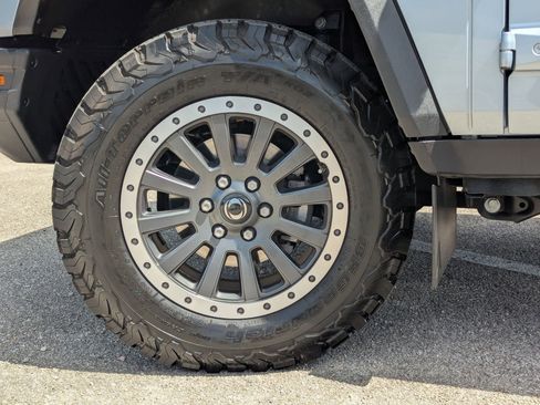 Used 2024 INEOS Grenadier Fieldmaster Edition image 28