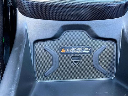 Used 2020 Chevrolet Colorado Z71 AWD/4WD image 35