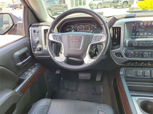 Used 2018 GMC Sierra 1500 SLT w/ SLT Premium Package AWD/4WD image 11