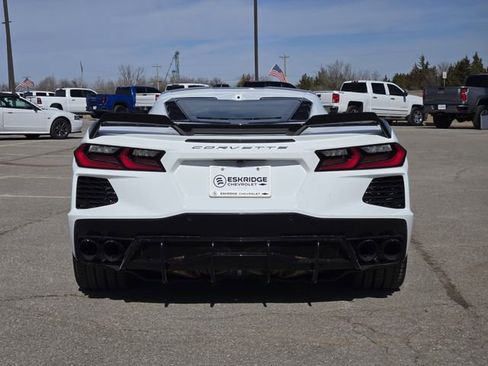 Used 2022 Chevrolet Corvette Stingray Preferred Cpe w/ Chrome Exterior Badge Package image 7