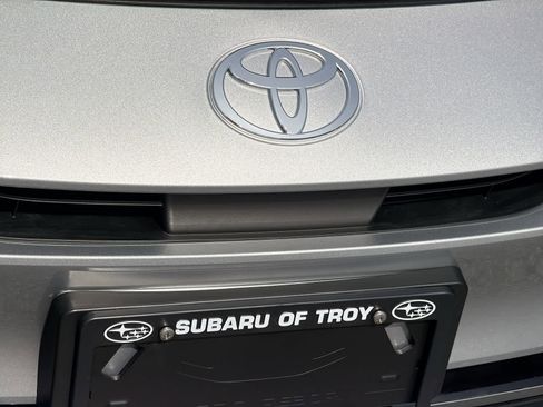 Used 2025 Toyota Prius XLE image 12