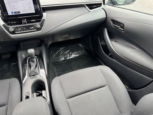 Used 2025 Toyota Corolla LE image 15