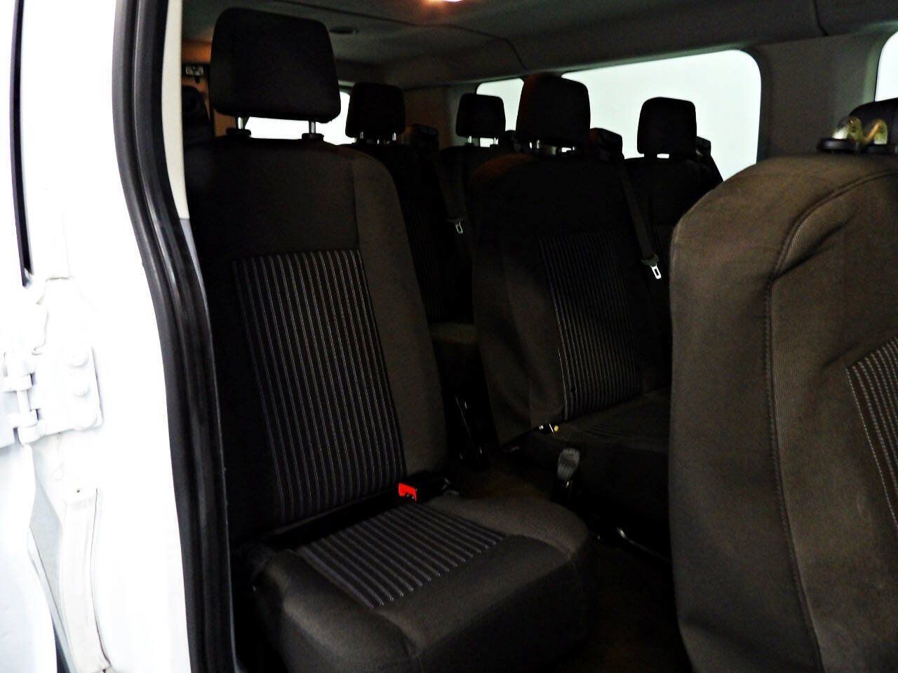 Used 2018 Ford Transit 350 XL RWD image 11
