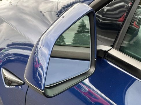 Used 2022 Tesla Model Y Performance AWD/4WD image 50