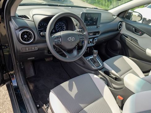 Used 2023 Hyundai Kona SE FWD image 19