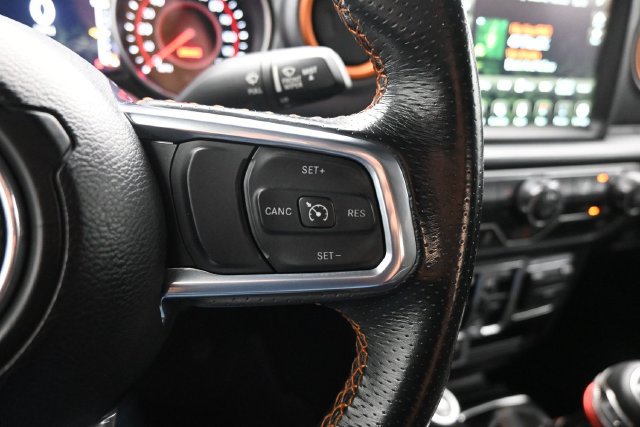 Used 2022 Jeep Gladiator Mojave AWD/4WD image 11