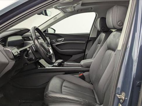 Used 2021 Audi e-tron Premium Plus w/ Premium Plus Package AWD/4WD image 14