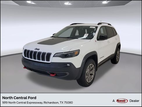Used 2022 Jeep Cherokee Trailhawk image 1
