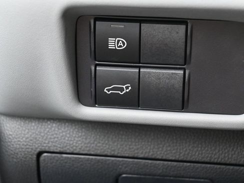 Certified 2024 Toyota Highlander XLE AWD/4WD image 15