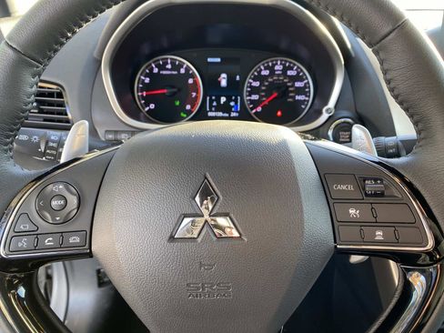 Used 2024 Mitsubishi Eclipse Cross SEL image 15