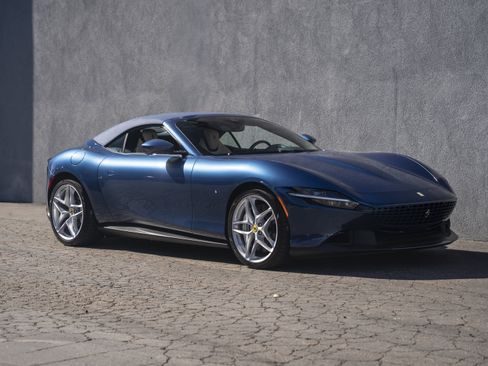 Certified 2025 Ferrari Roma Spider image 9
