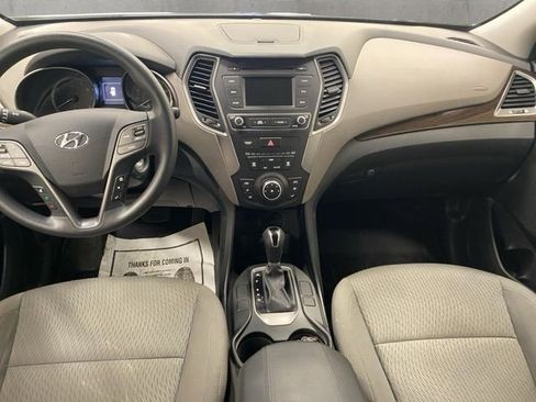 Used 2018 Hyundai Santa Fe Sport image 9