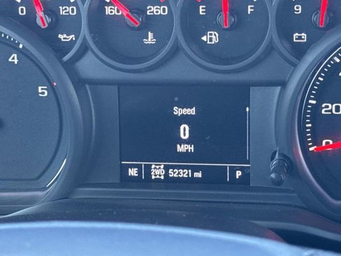 Used 2024 Chevrolet Silverado 2500 Custom w/ Custom Value Package image 22