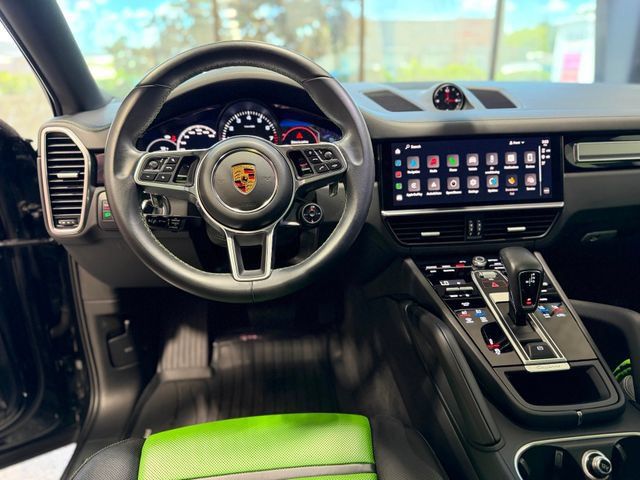 Used 2023 Porsche Cayenne Platinum Edition AWD/4WD image 23