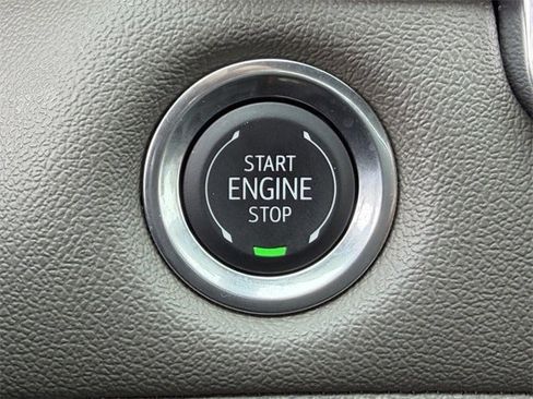 Used 2024 Chevrolet Colorado ZR2 w/ Technology Package image 21