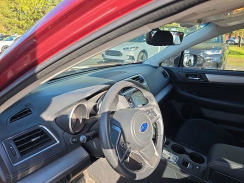 Used 2019 Subaru Legacy 2.5i Premium AWD/4WD image 23