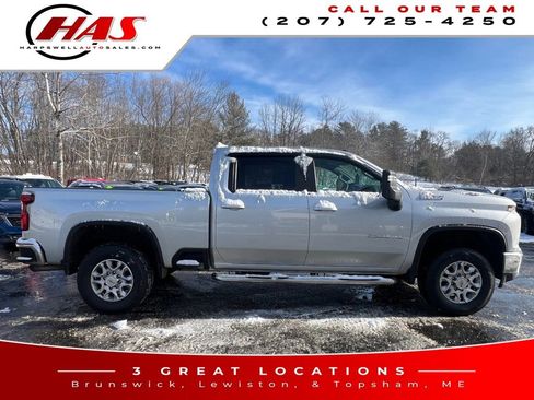 Used 2021 Chevrolet Silverado 2500 LT w/ Convenience Package image 24