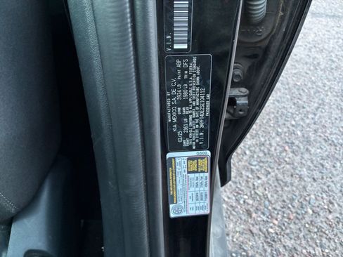 Used 2025 Kia K4 LXS FWD image 28