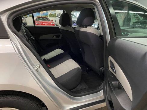 Used 2014 Chevrolet Cruze LS image 14