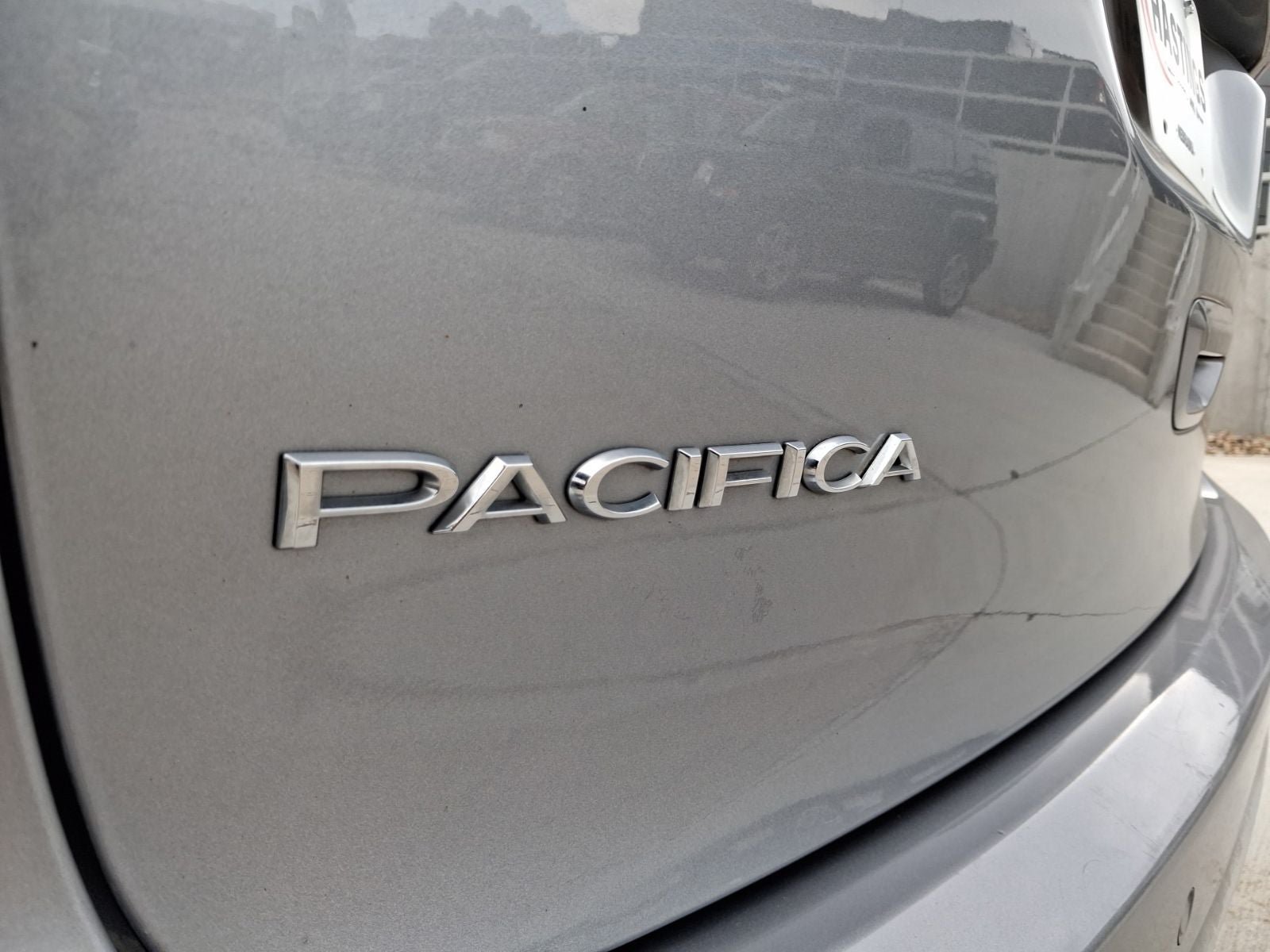 Used 2021 Chrysler Pacifica Touring w/ Cold Weather Group AWD/4WD image 25