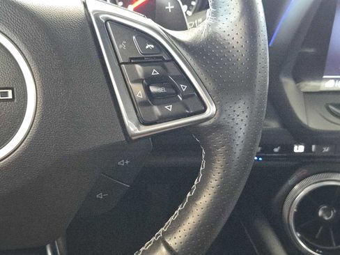 Certified 2024 Chevrolet Camaro LT image 28