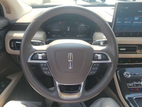 Certified 2022 Lincoln Nautilus Reserve w/ Luxury Package AWD/4WD image 8