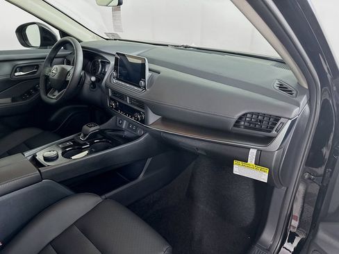 New 2026 Nissan Rogue Dark Armor AWD/4WD image 37
