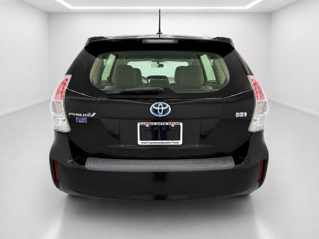 Used 2012 Toyota Prius V Three FWD image 4
