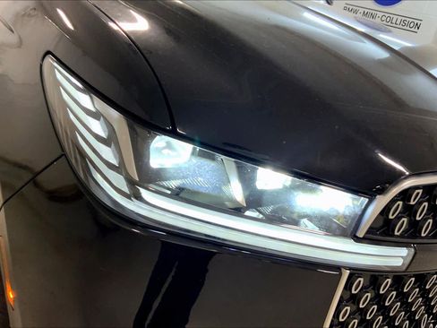 Used 2025 Lincoln Navigator Reserve image 27