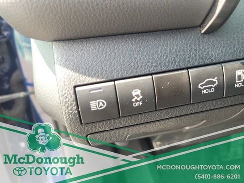 Used 2024 Toyota Camry SE FWD image 13