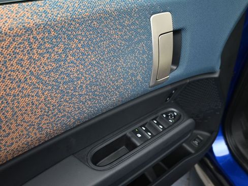 Used 2025 MINI Cooper Countryman S w/ Comfort Package Max image 9