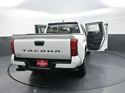 Used 2026 Toyota Tacoma SR5 AWD/4WD image 43