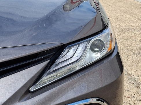 Used 2024 Toyota Camry XLE w/ Cold Weather Package AWD/4WD image 9