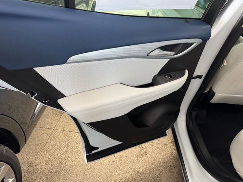 New 2026 Buick Envision Avenir image 9