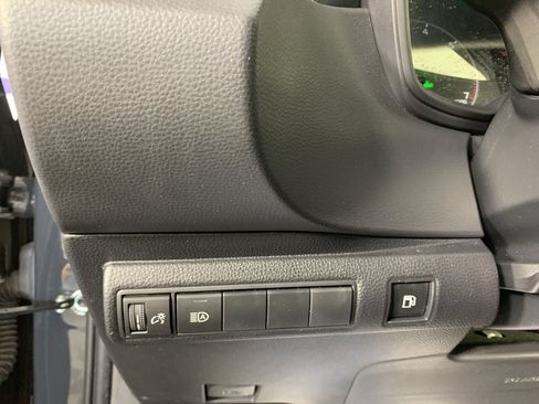Used 2024 Toyota Corolla LE w/ LE Convenience Package FWD image 16