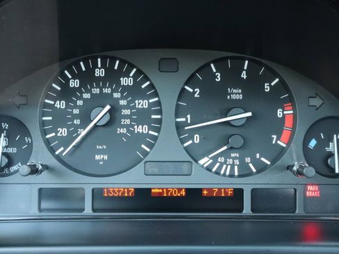 Used 2002 BMW 540i 540i image 34