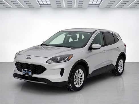 Certified 2020 Ford Escape SE image 7