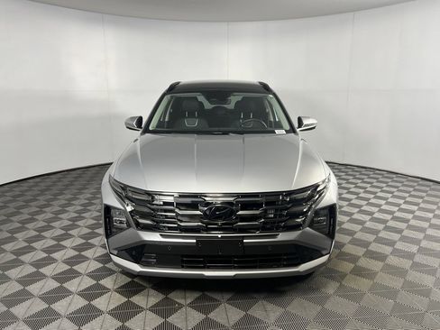 Used 2025 Hyundai Tucson Limited image 11