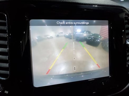 Used 2019 Jeep Compass Limited AWD/4WD image 29