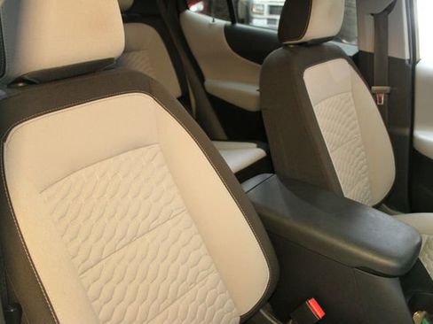 Used 2021 Chevrolet Equinox LS w/ LS Convenience Package image 11