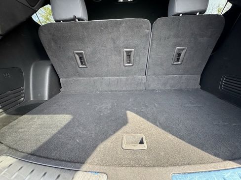 Used 2024 Buick Enclave Premium image 35