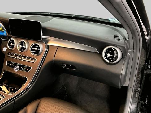 Used 2021 Mercedes-Benz C 300 4MATIC Sedan image 19