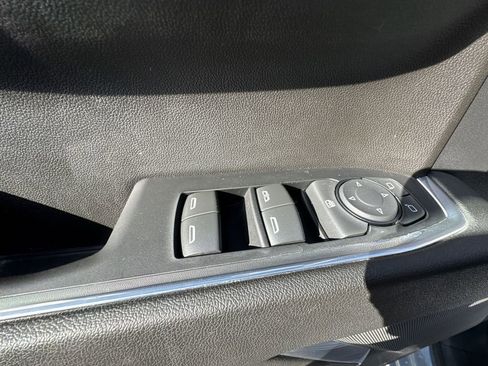 Used 2024 Chevrolet Silverado 1500 LT AWD/4WD image 13