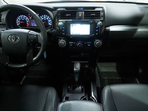 Used 2019 Toyota 4Runner TRD Off-Road Premium AWD/4WD image 16